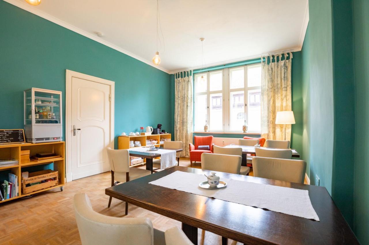 Kavaliershaus Krumke - Gaestehaus Im Schlosspark - Schluesselbox - Kein Tv 호텔 외부 사진