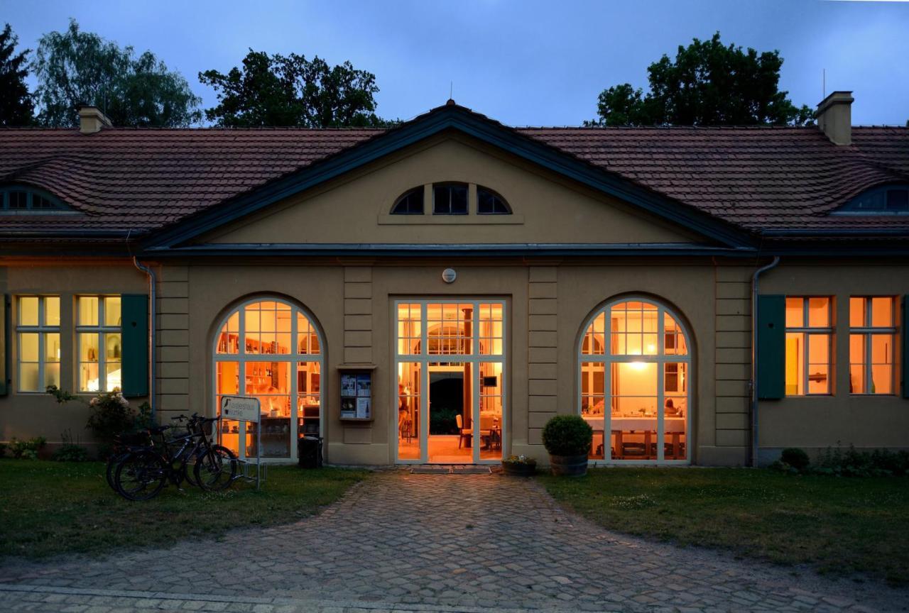 Kavaliershaus Krumke - Gaestehaus Im Schlosspark - Schluesselbox - Kein Tv 호텔 외부 사진